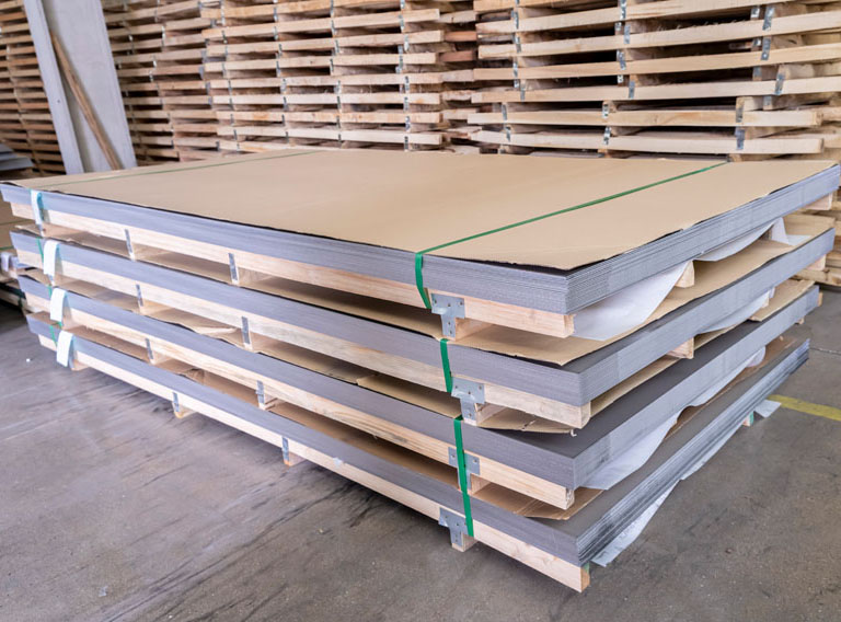 304不銹鋼板為何會變形傳熱系數(shù)決定因素